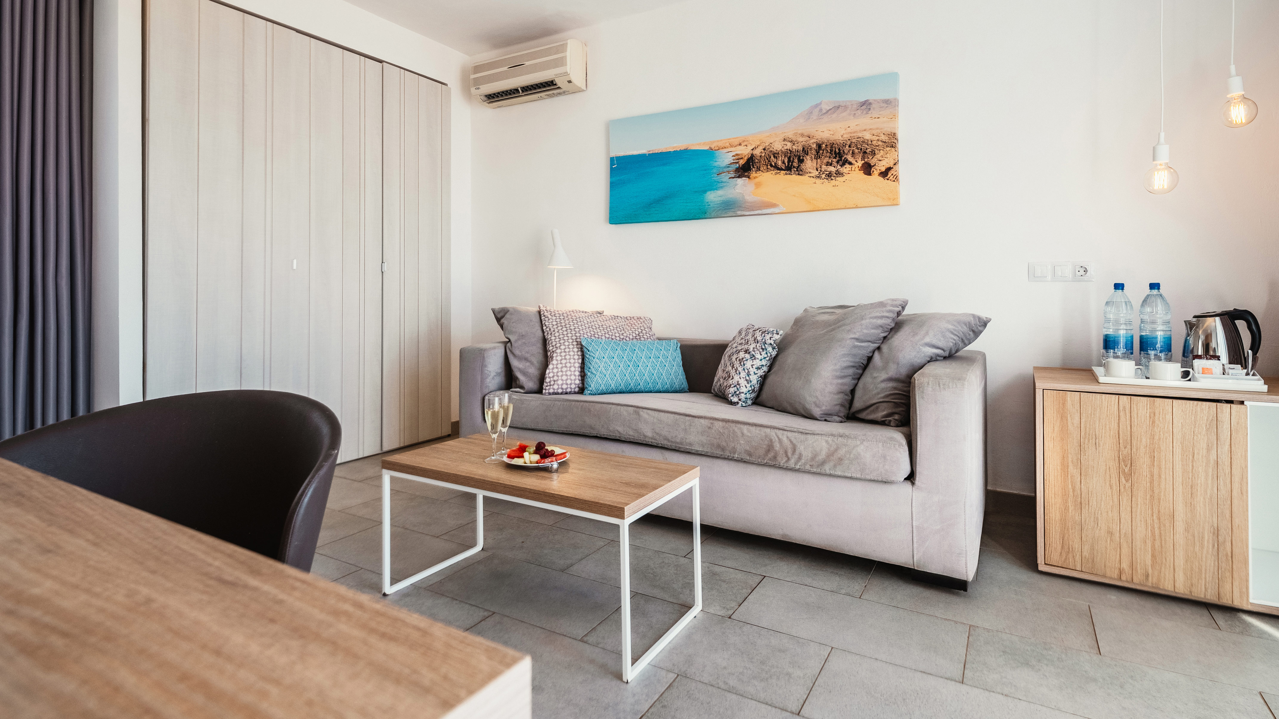 Closeup on bed in 1 Bedroom Suites at Alyssa Suite Hotel 